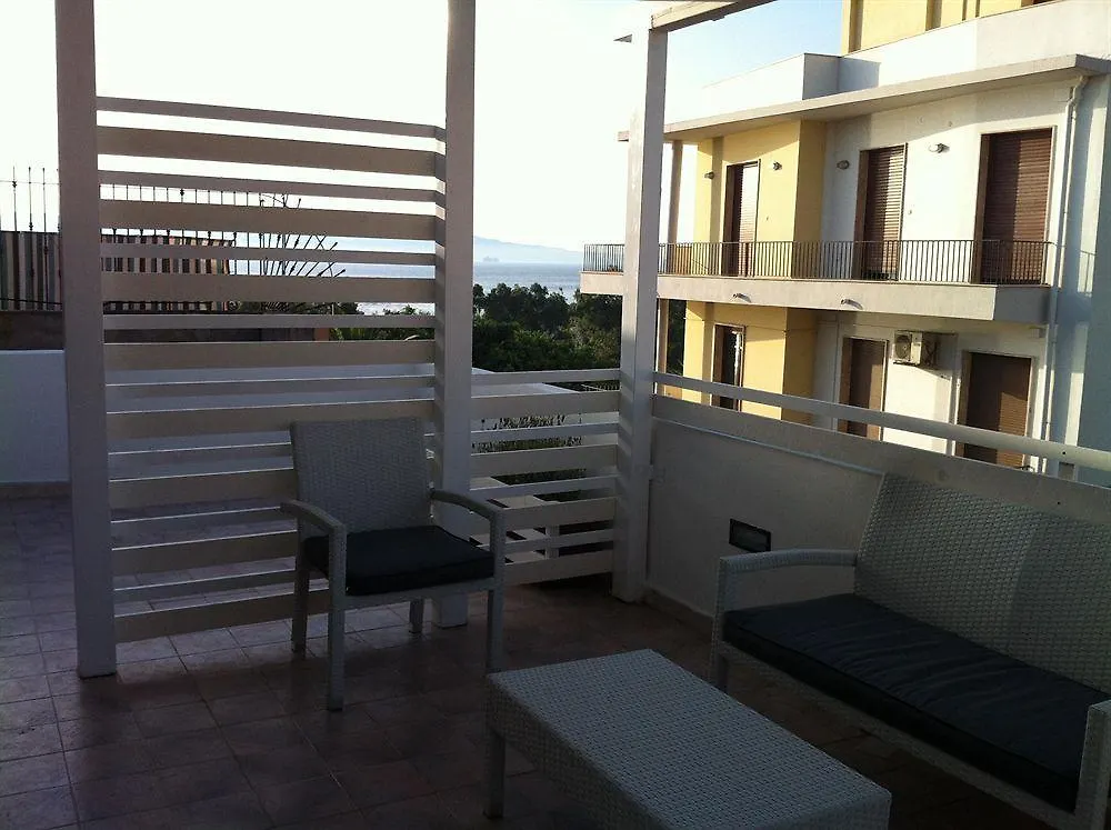Hotel B&B H224 Reggio Calabria Italy