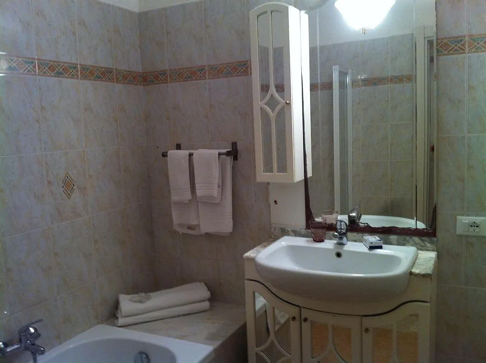 B&B H224 Reggio Calabria 0*,  Italy